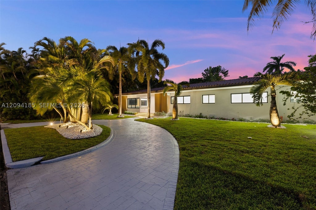 Photo of 1117 Adams St, Hollywood, FL 33019 (MLS # A12094185)