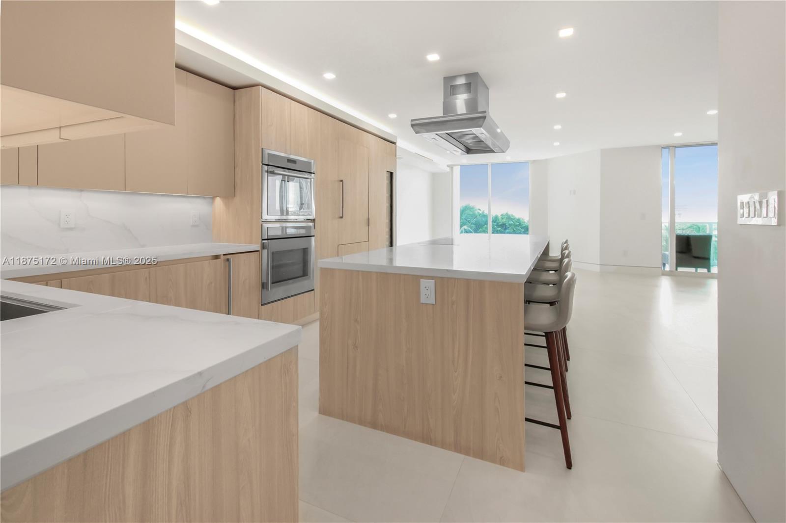 THE PENINSULA II CONDO - Residential