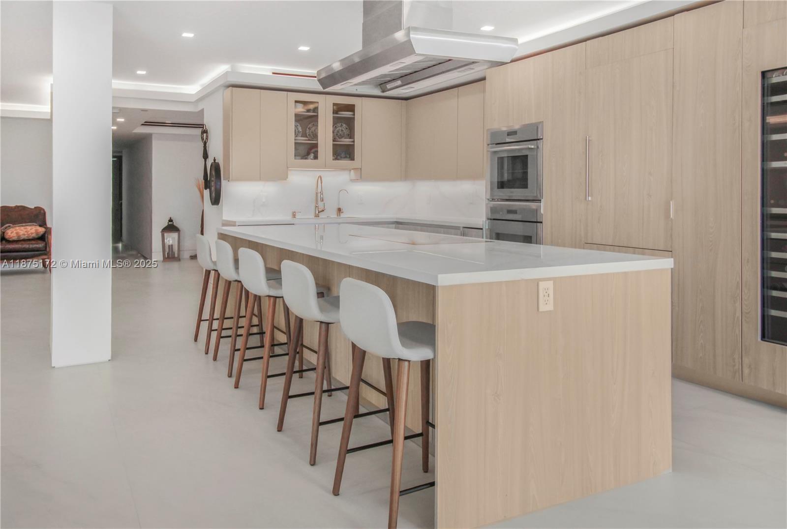 THE PENINSULA II CONDO - Residential