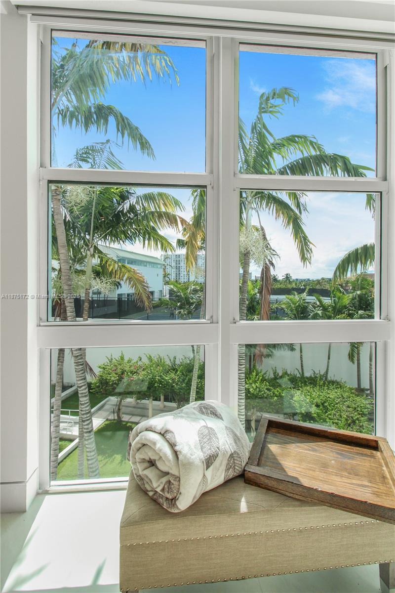 THE PENINSULA II CONDO - Residential