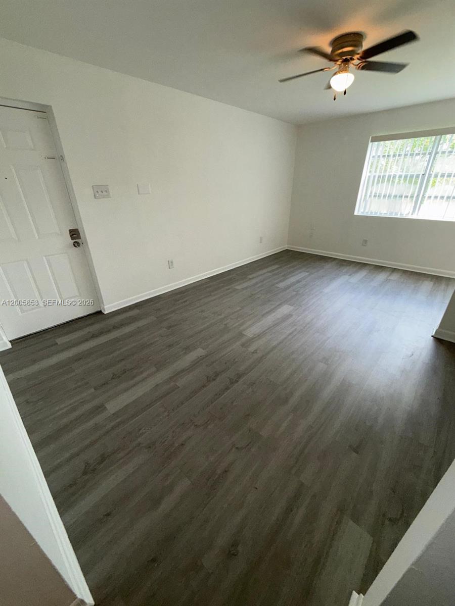 HAMMOCKS TRAILS CONDO - Residential