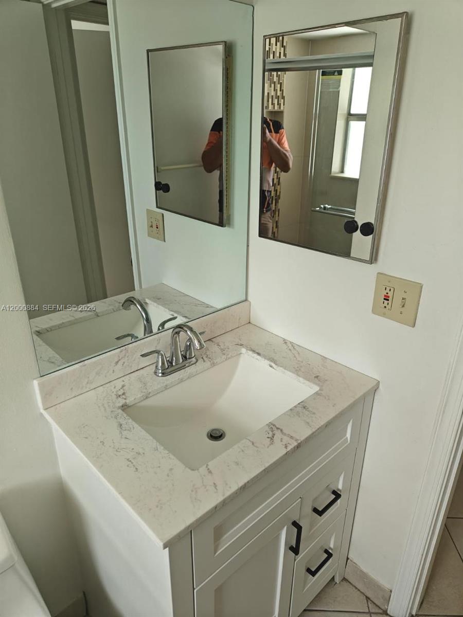 LAKEWOOD VILLAGE - Residential