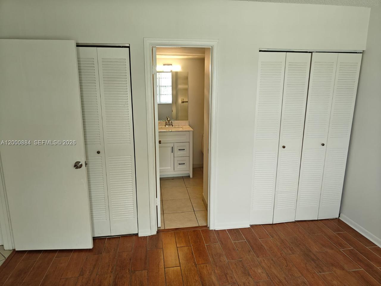 LAKEWOOD VILLAGE - Residential