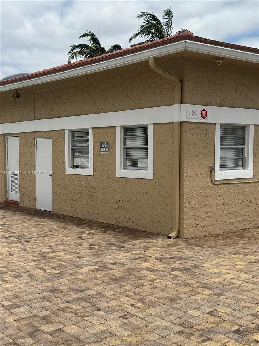 LAKEWOOD VILLAGE - Residential