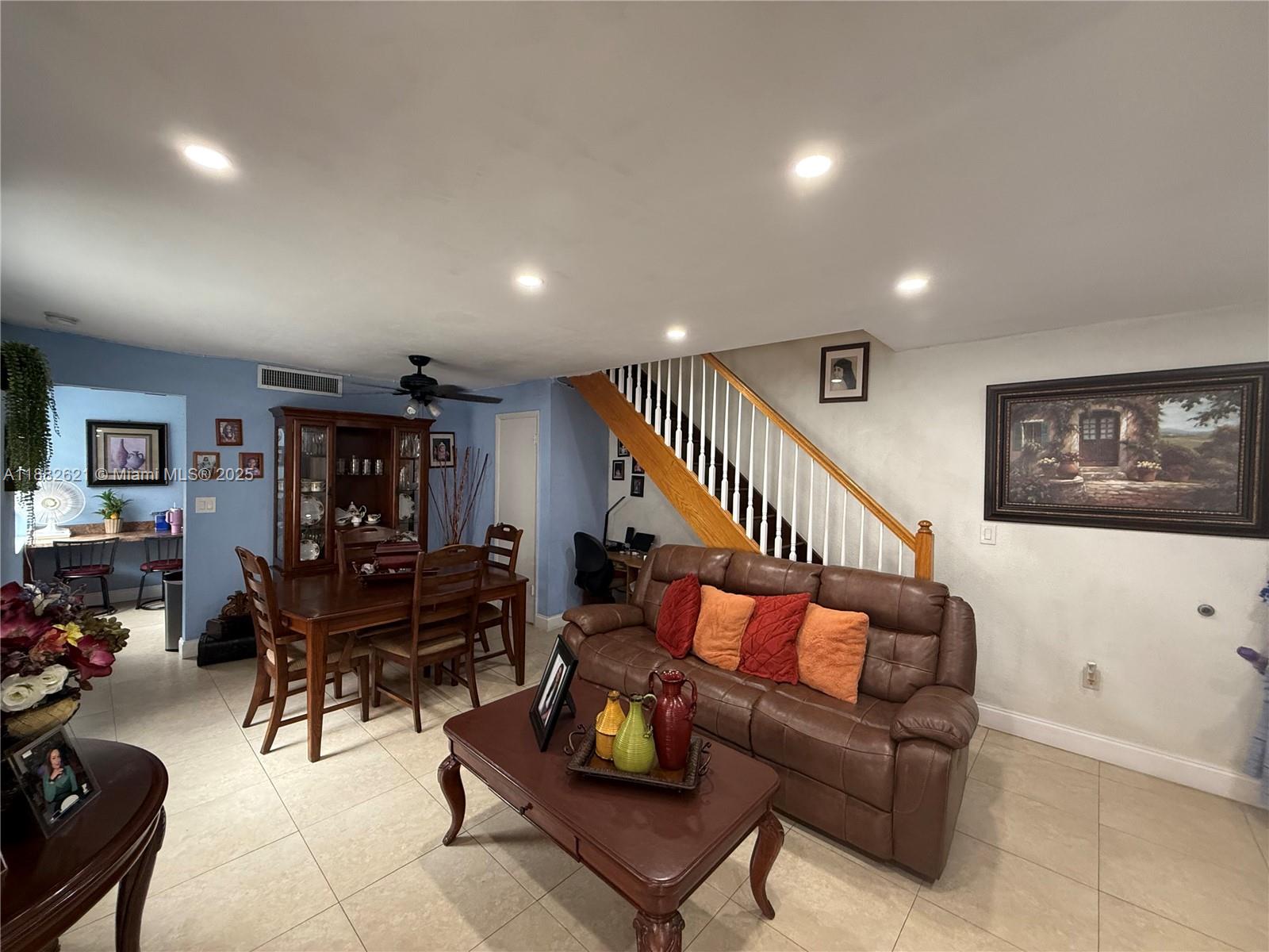 MILE APTS CONDO - Residential