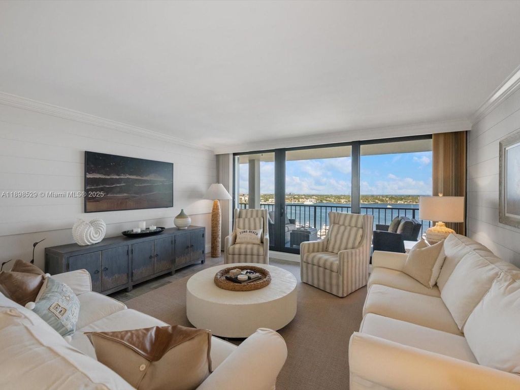 Photo of 136 Lakeshore Dr #PH-13, North Palm Beach, FL 33408 (MLS # A11898529)