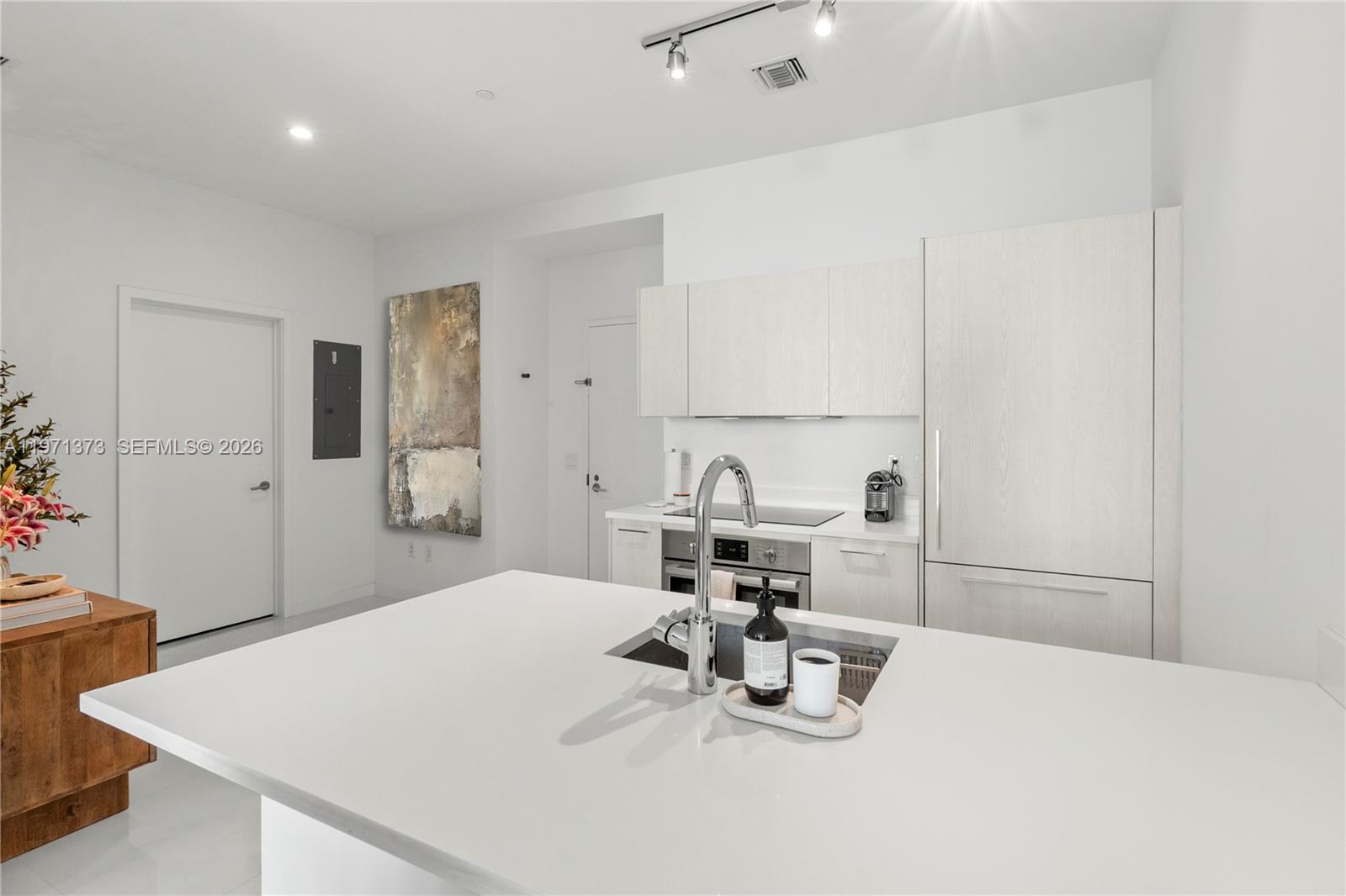 PARAISO BAYVIEWS CONDO - Residential Lease