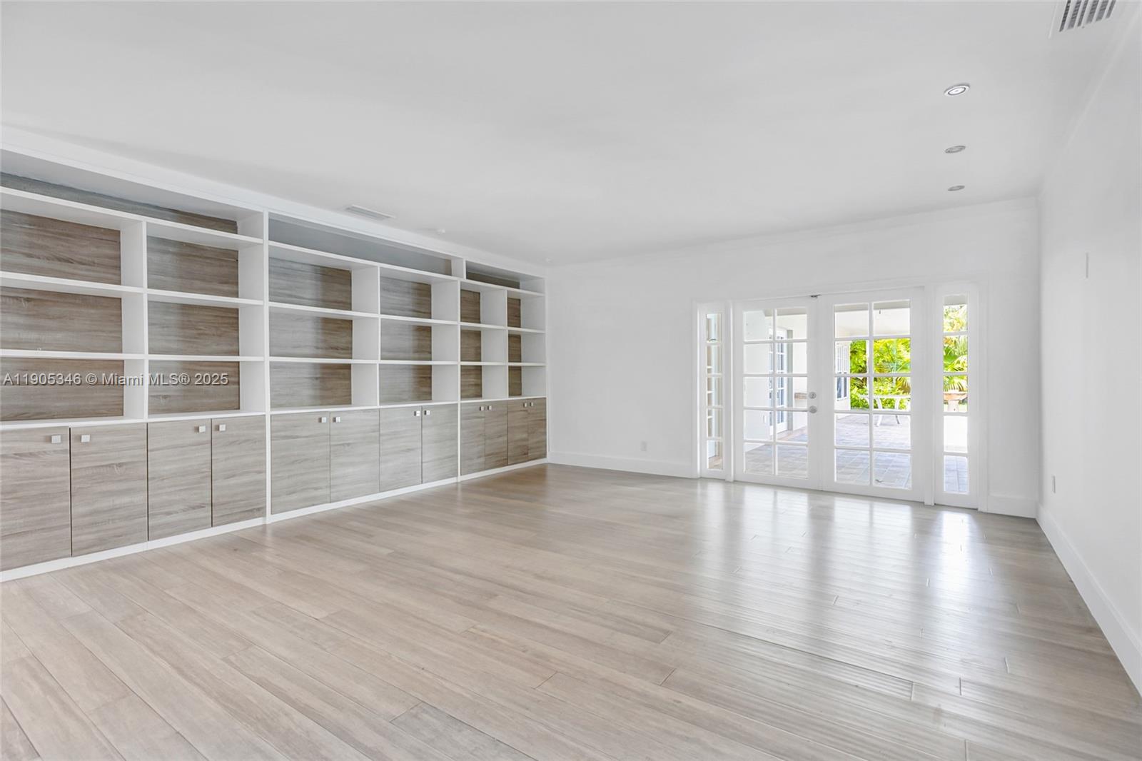 GREEN BRIAR ACRES 2ND ADD - Residential