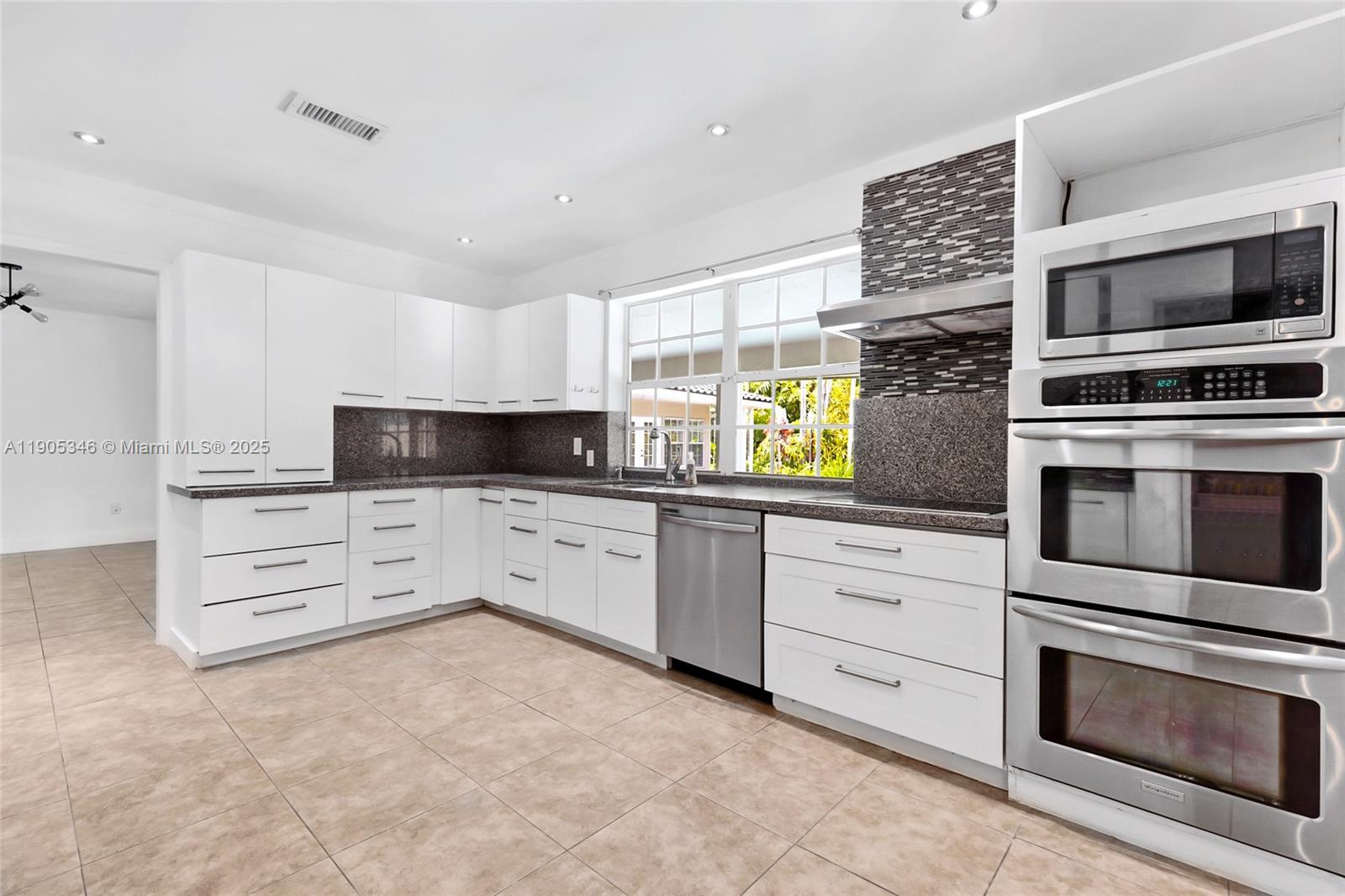 GREEN BRIAR ACRES 2ND ADD - Residential