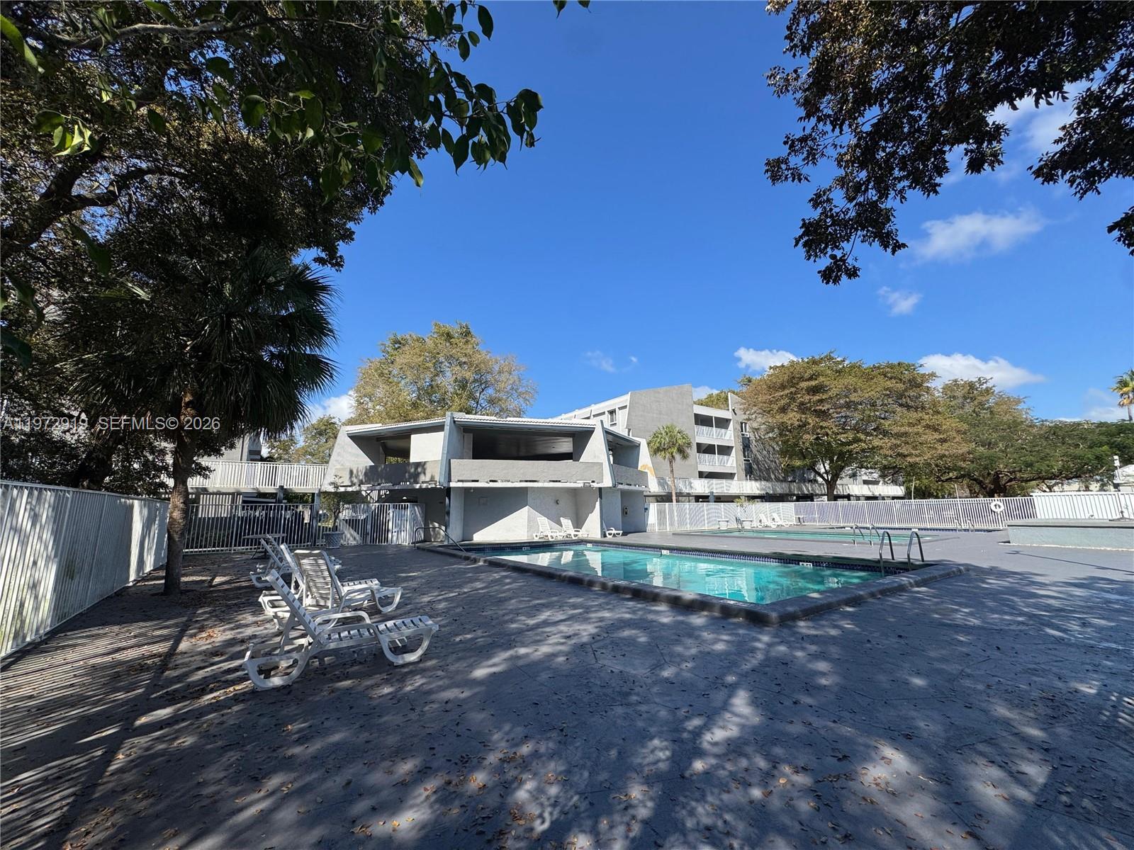 PARADISE POINTE CONDO - Residential