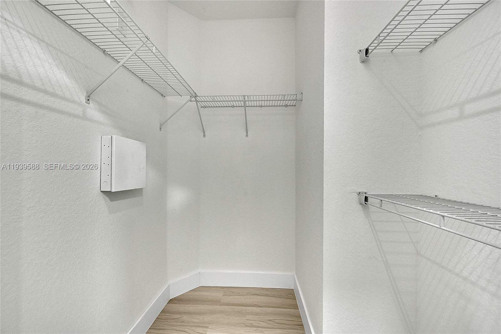 PEMBROKE ISLES - Residential