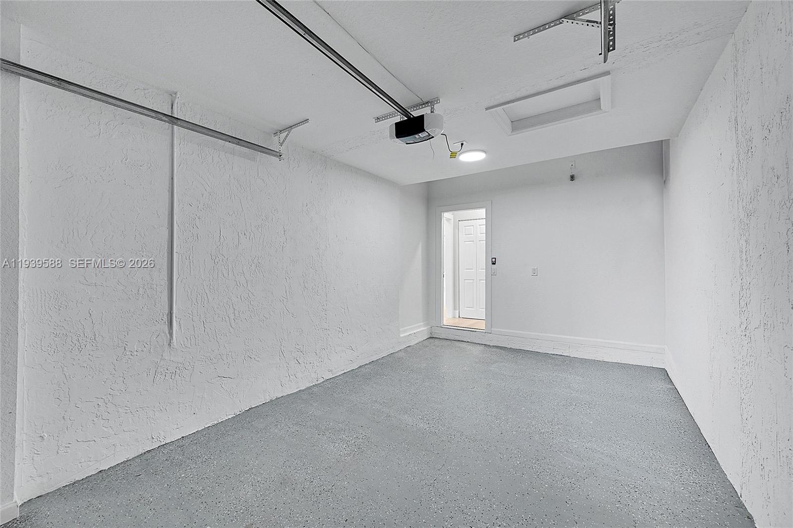 PEMBROKE ISLES - Residential