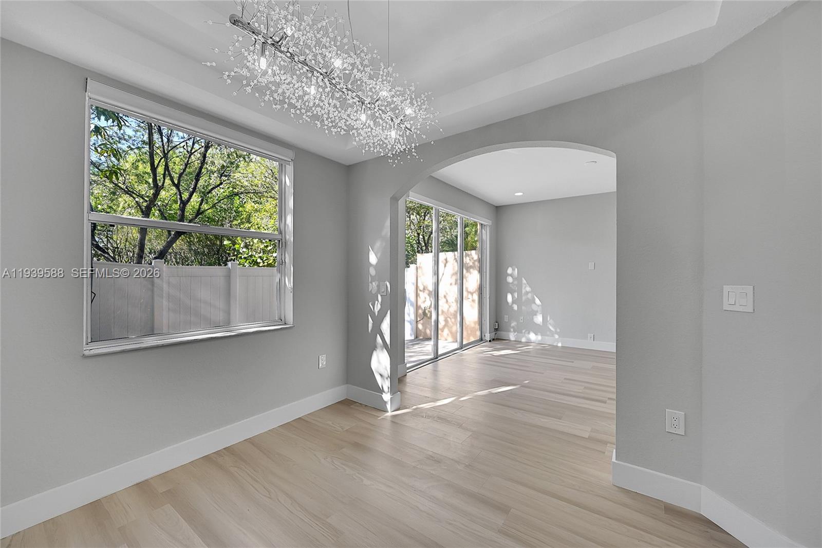 PEMBROKE ISLES - Residential