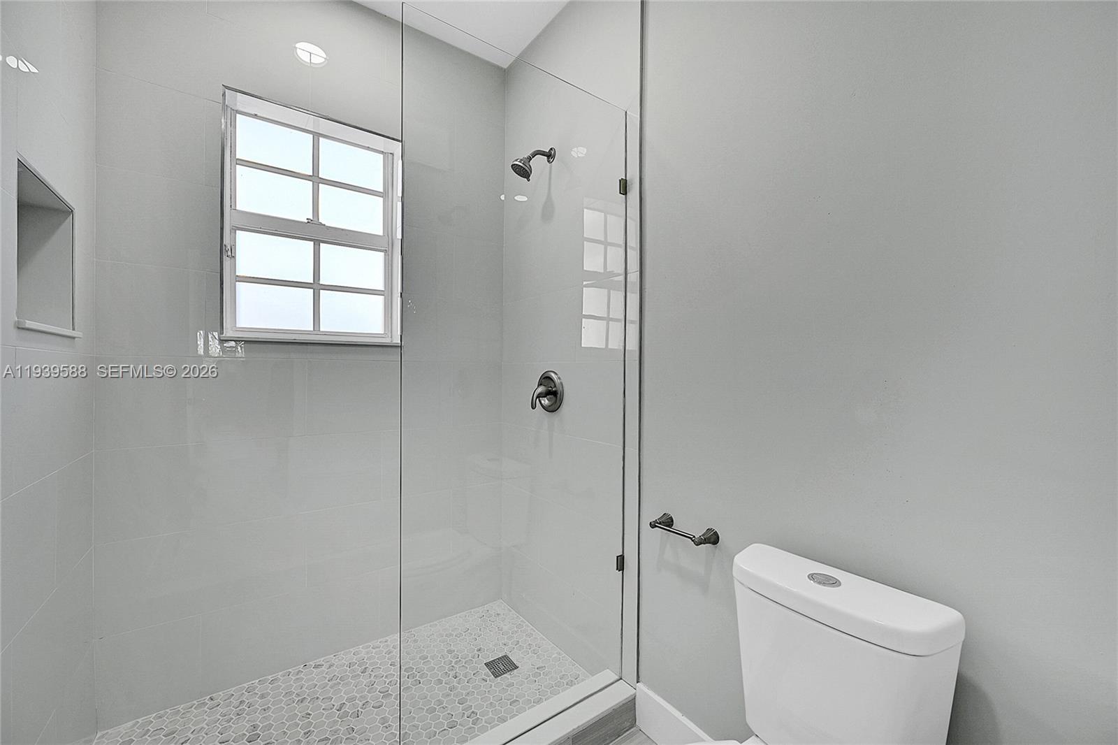 PEMBROKE ISLES - Residential