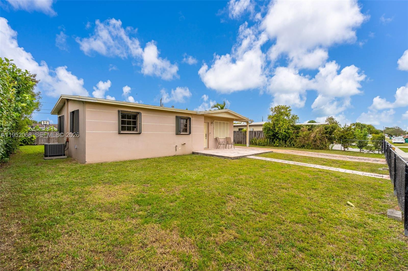 FAIRLAWN ESTS 1ST ADDN - Residential