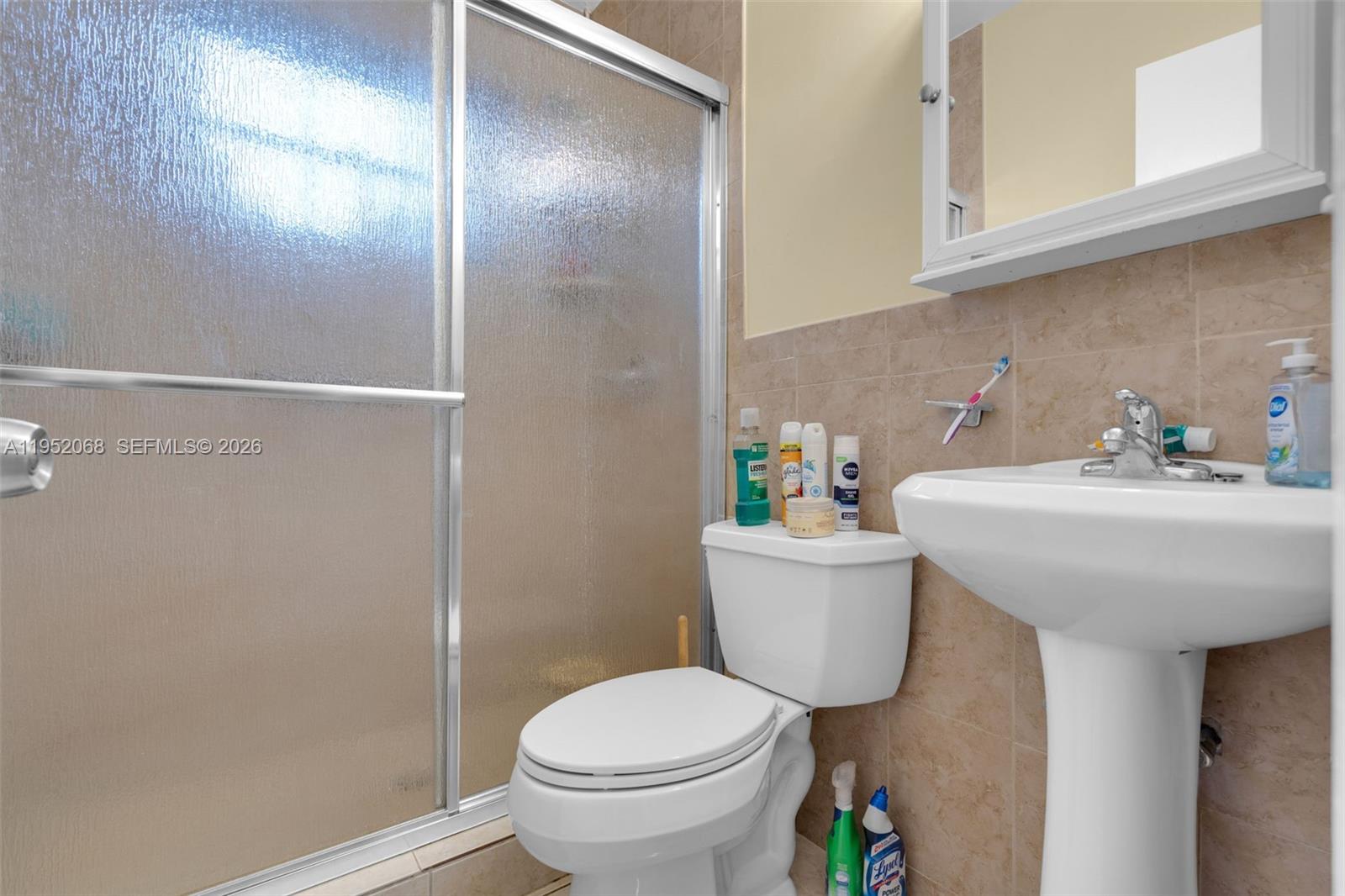 FAIRLAWN ESTS 1ST ADDN - Residential