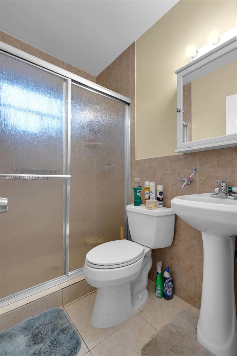 FAIRLAWN ESTS 1ST ADDN - Residential