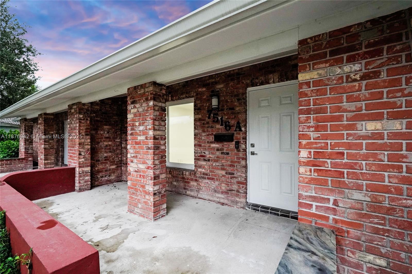 THE DELLS - Residential Lease