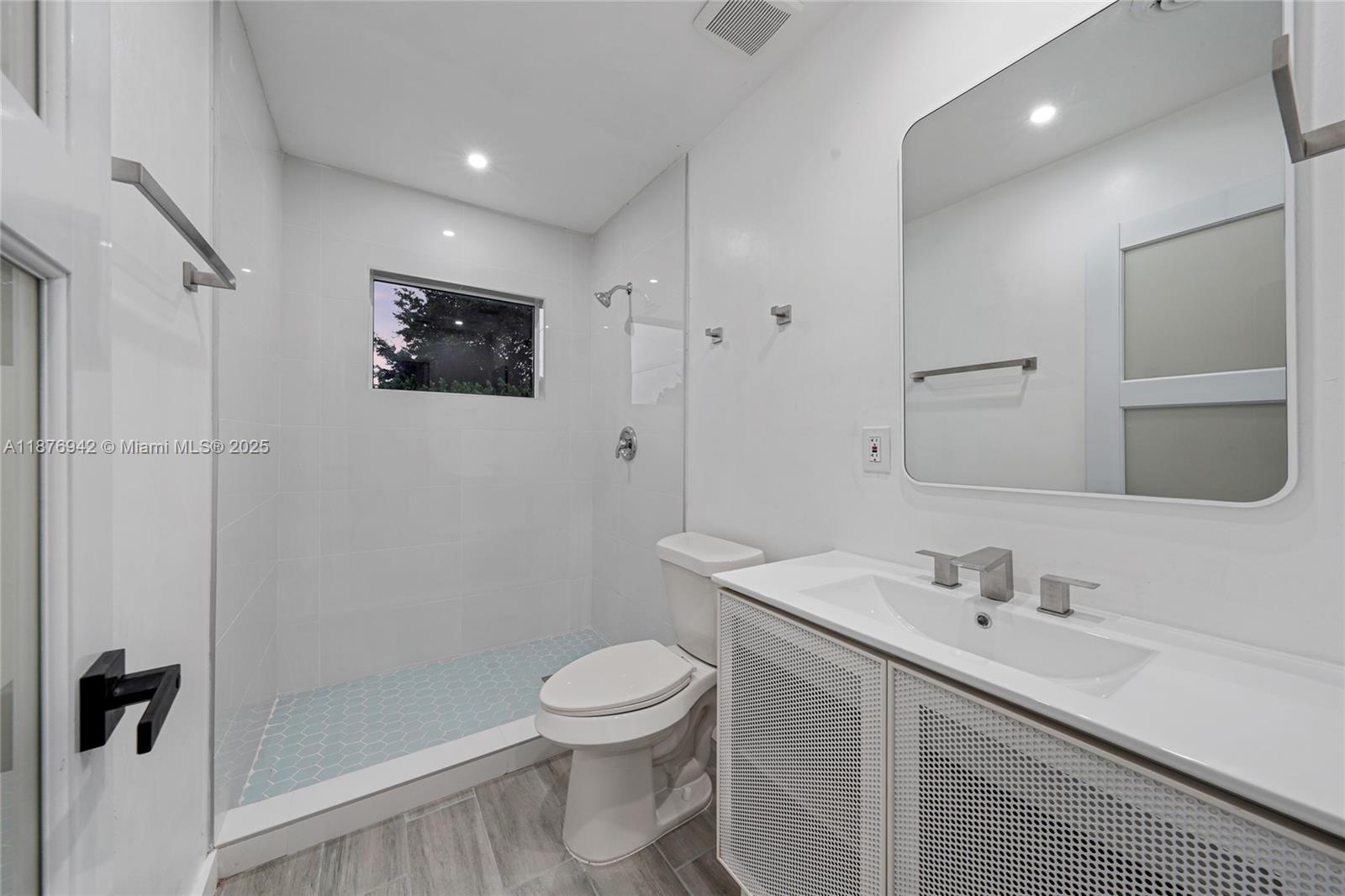 THE DELLS - Residential Lease