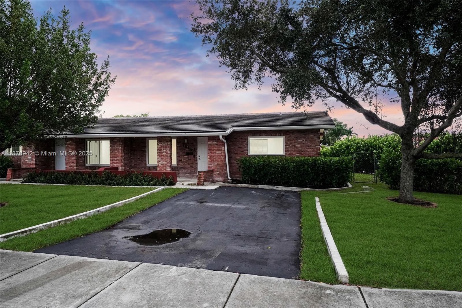 THE DELLS - Residential Lease