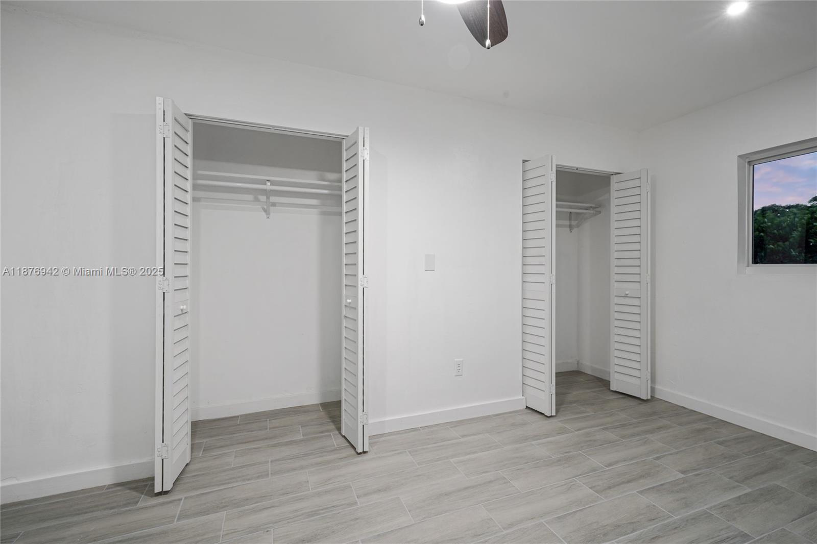 THE DELLS - Residential Lease