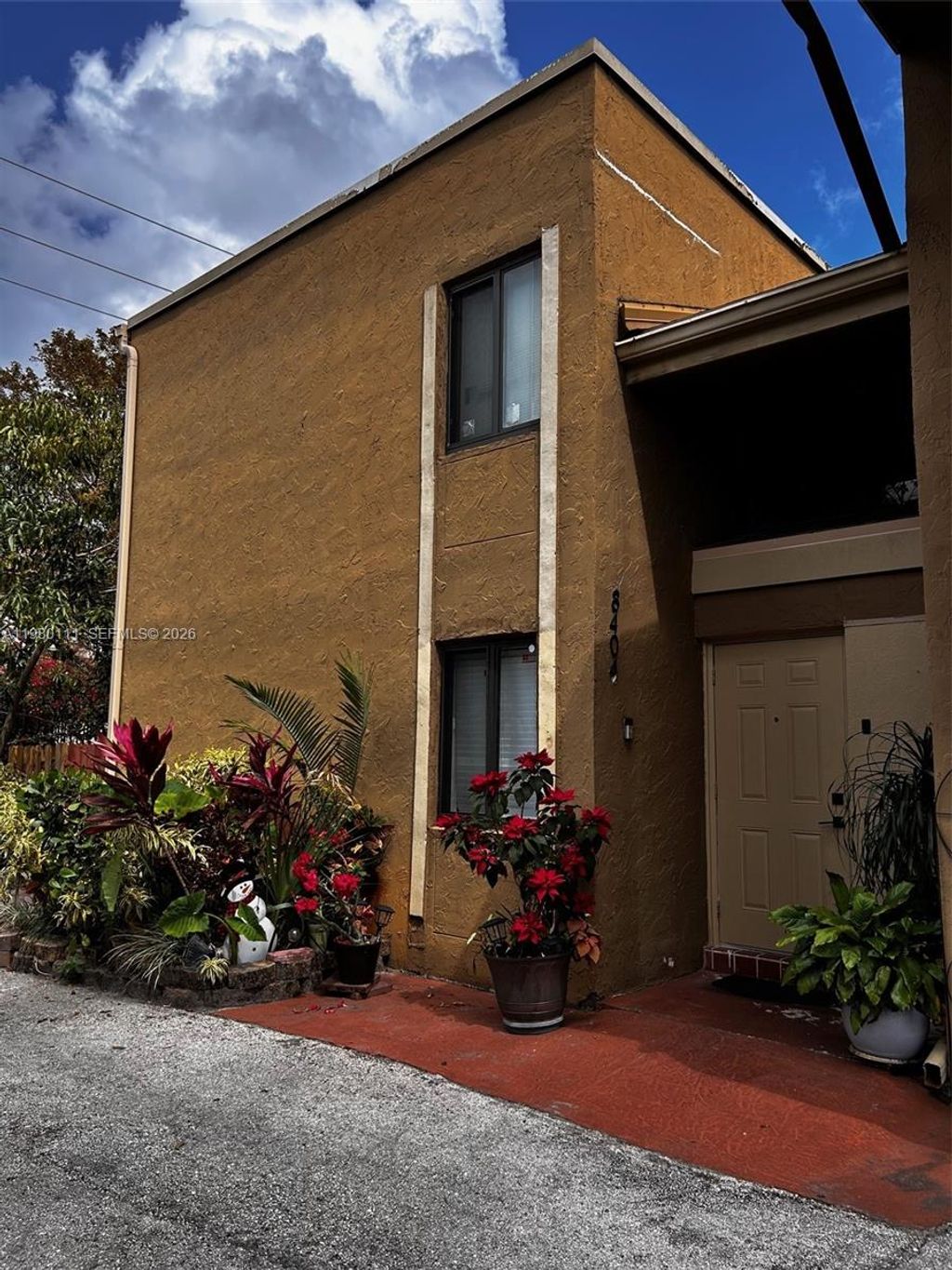 Photo of 8404 N Missionwood Cir, Miramar, FL 33025 (MLS # A11980111)