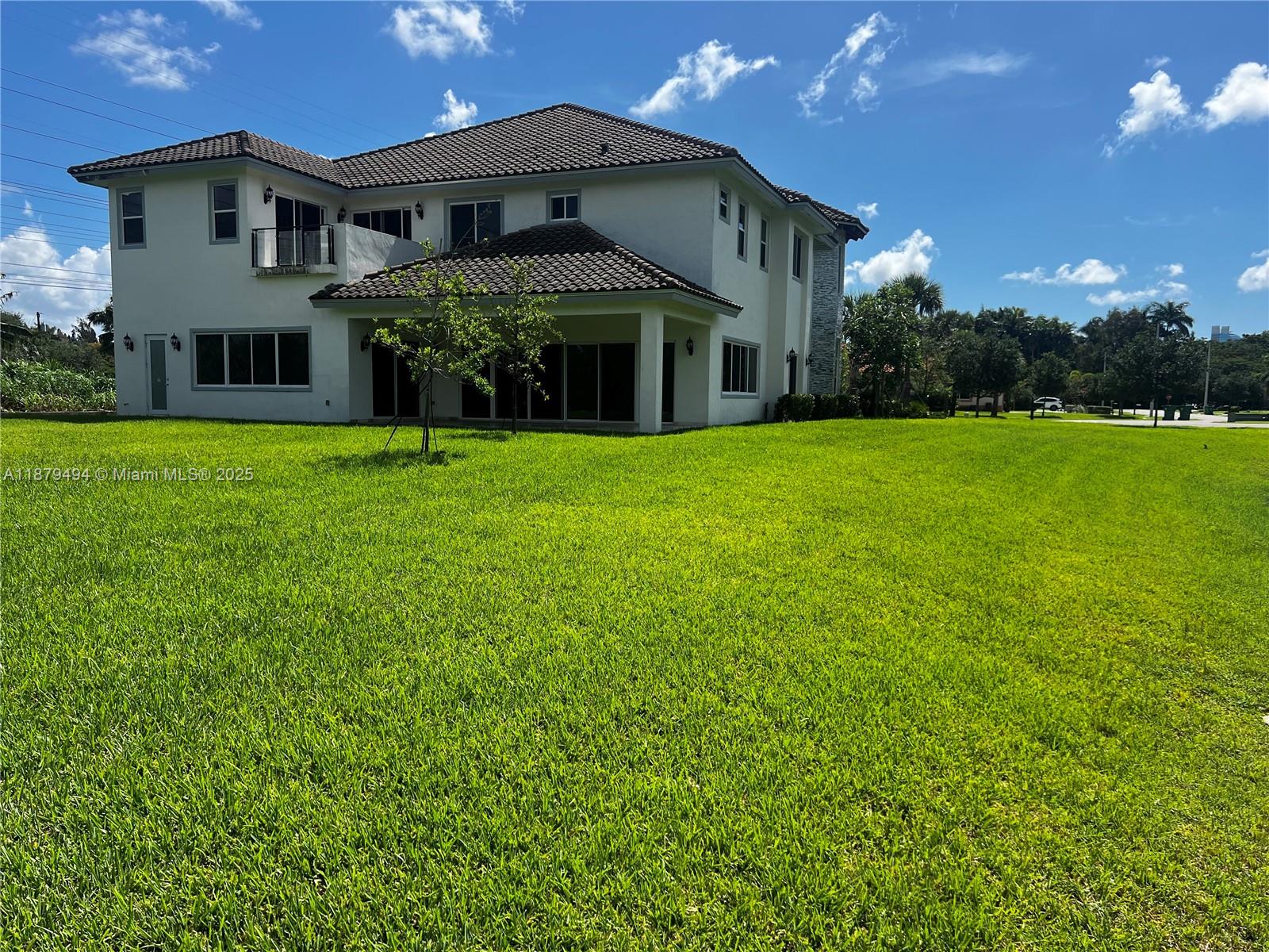 DAVIE GARDEN ESTATES - Residential Lease