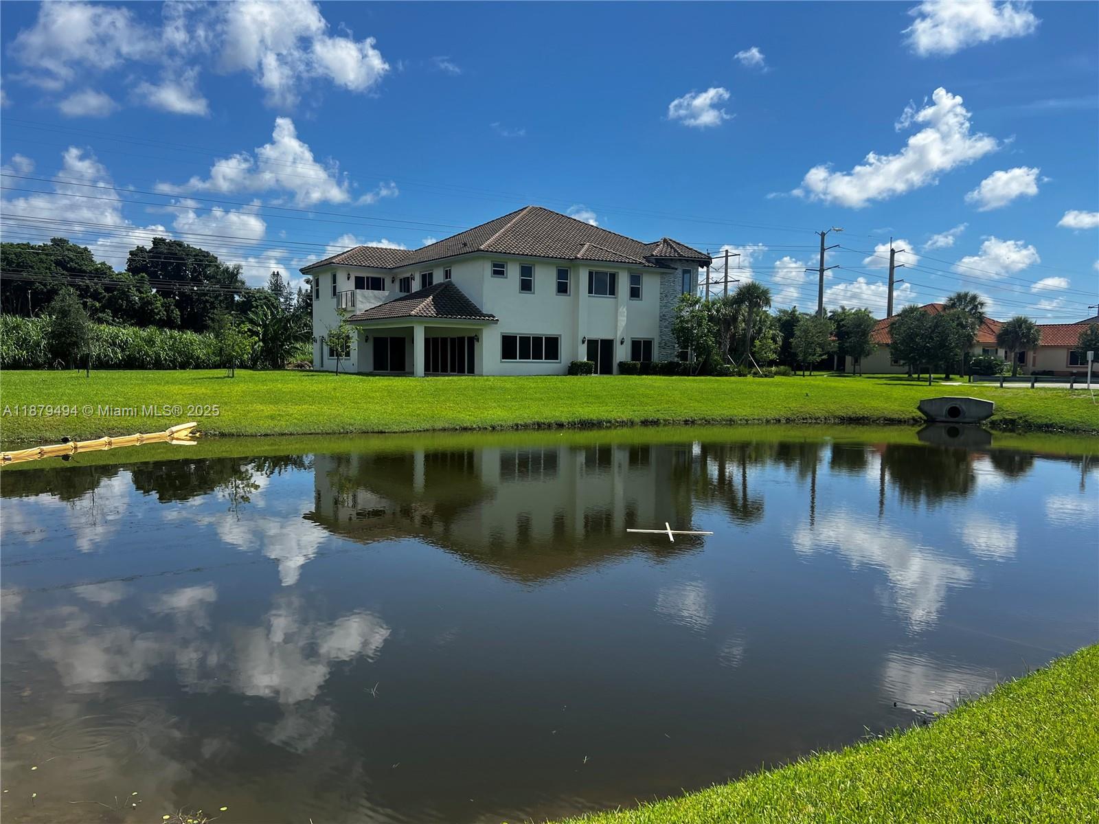 DAVIE GARDEN ESTATES - Residential Lease
