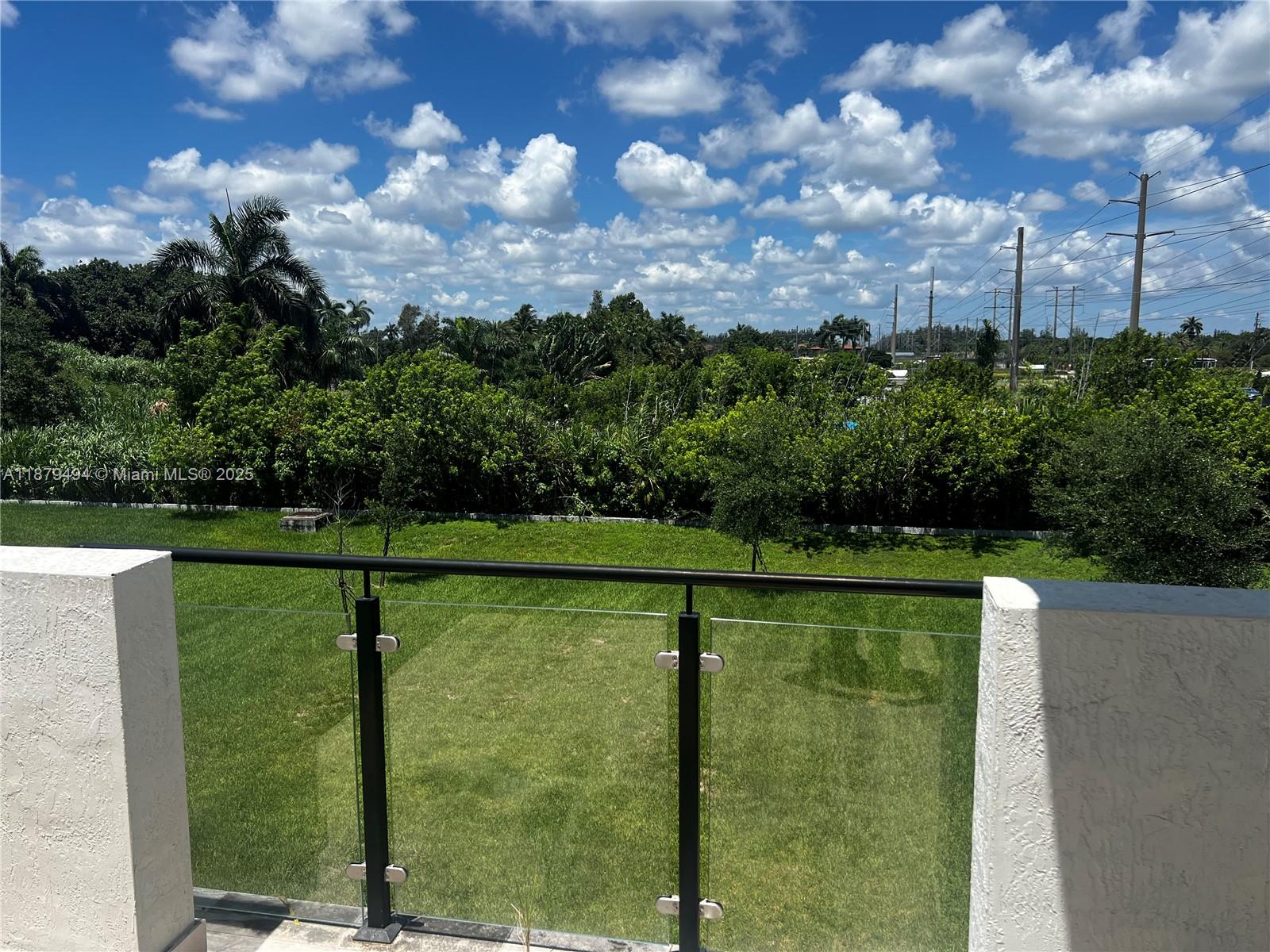 DAVIE GARDEN ESTATES - Residential Lease