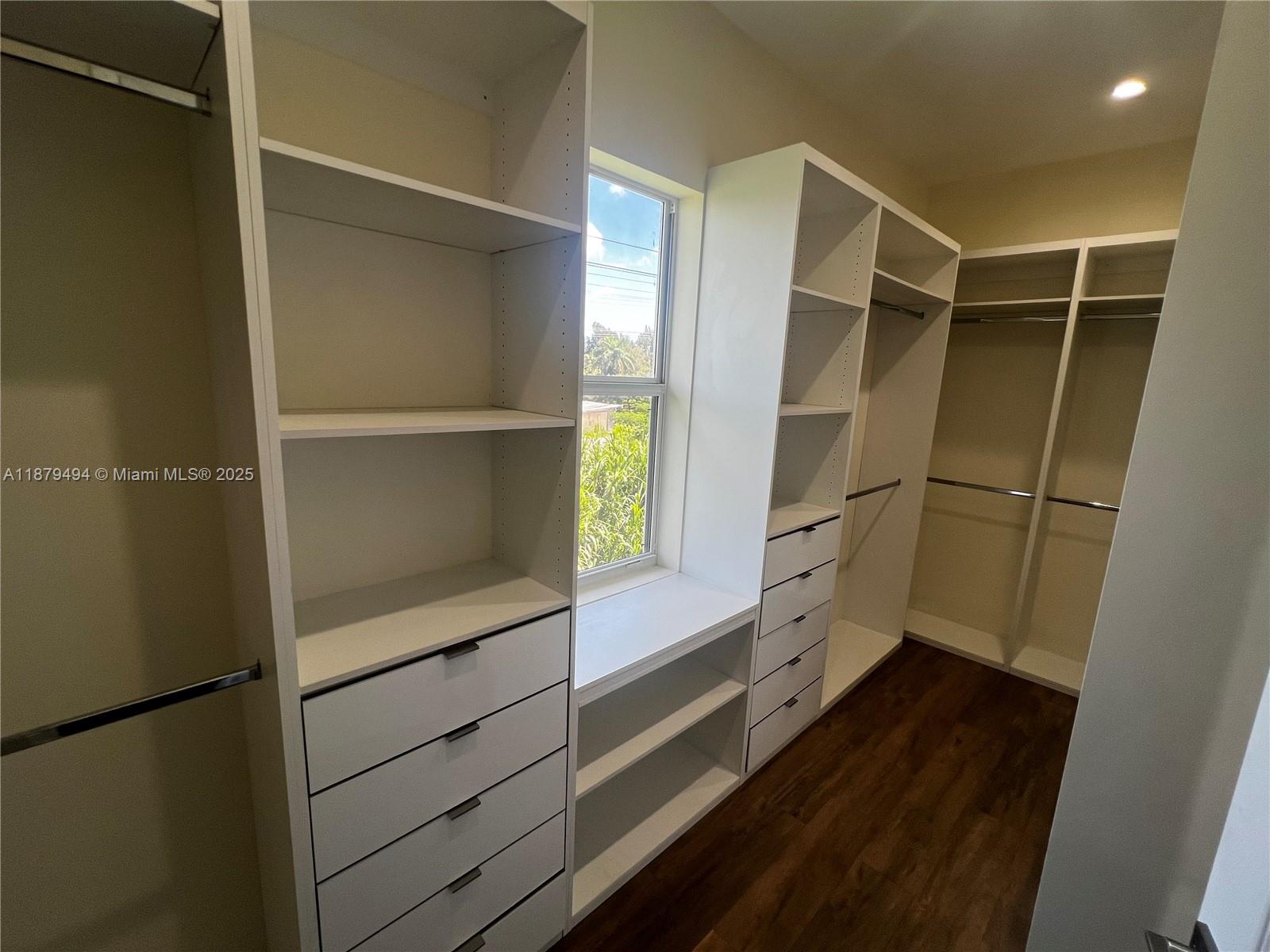 DAVIE GARDEN ESTATES - Residential Lease