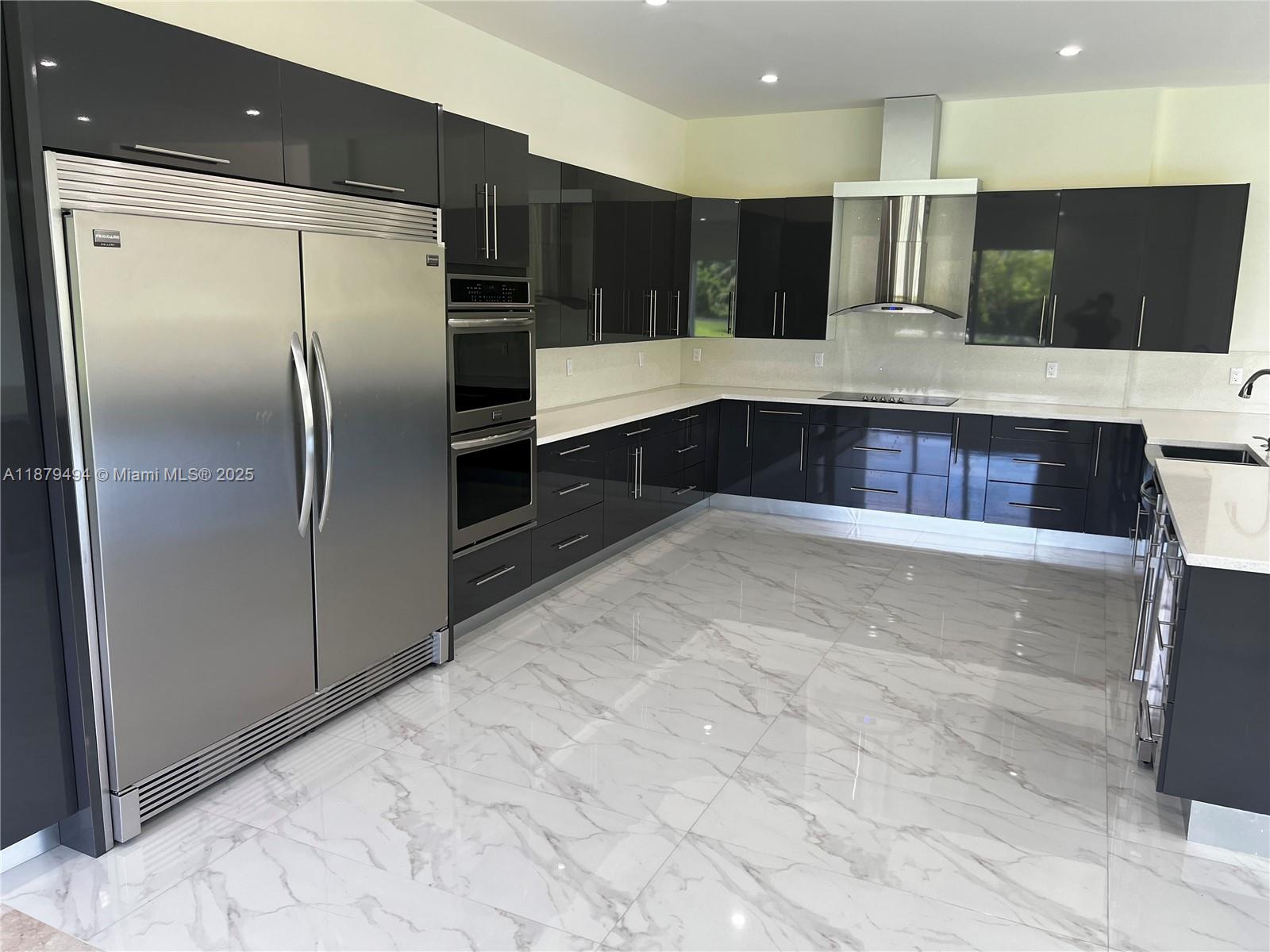 DAVIE GARDEN ESTATES - Residential Lease