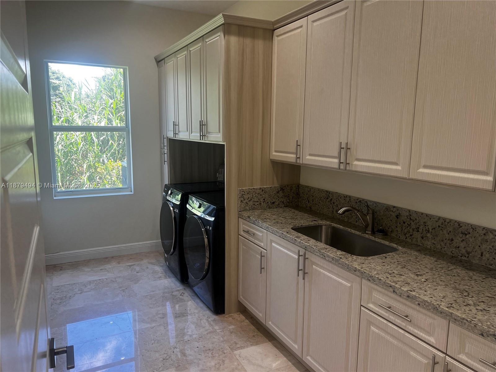 DAVIE GARDEN ESTATES - Residential Lease