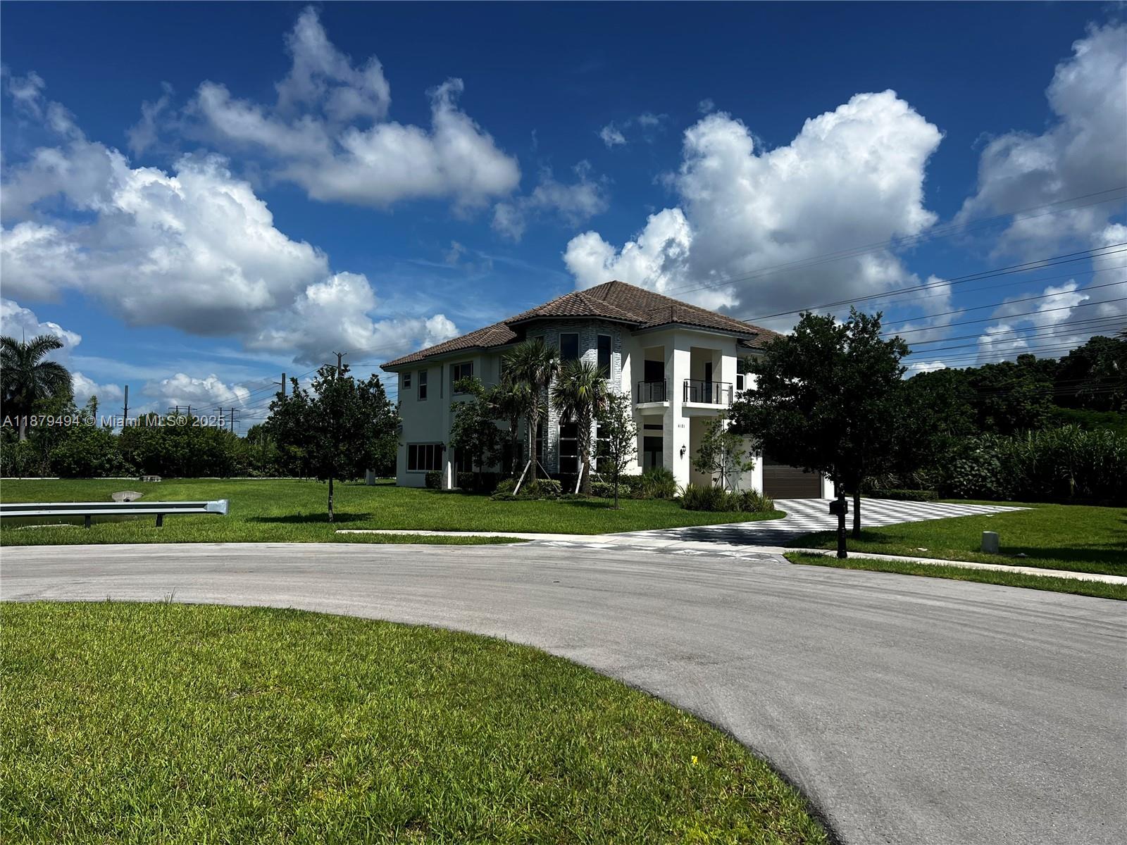 DAVIE GARDEN ESTATES - Residential Lease