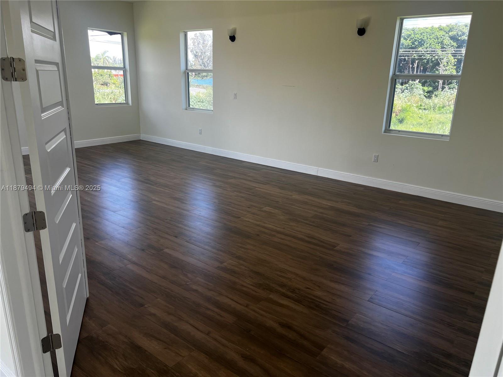 DAVIE GARDEN ESTATES - Residential Lease