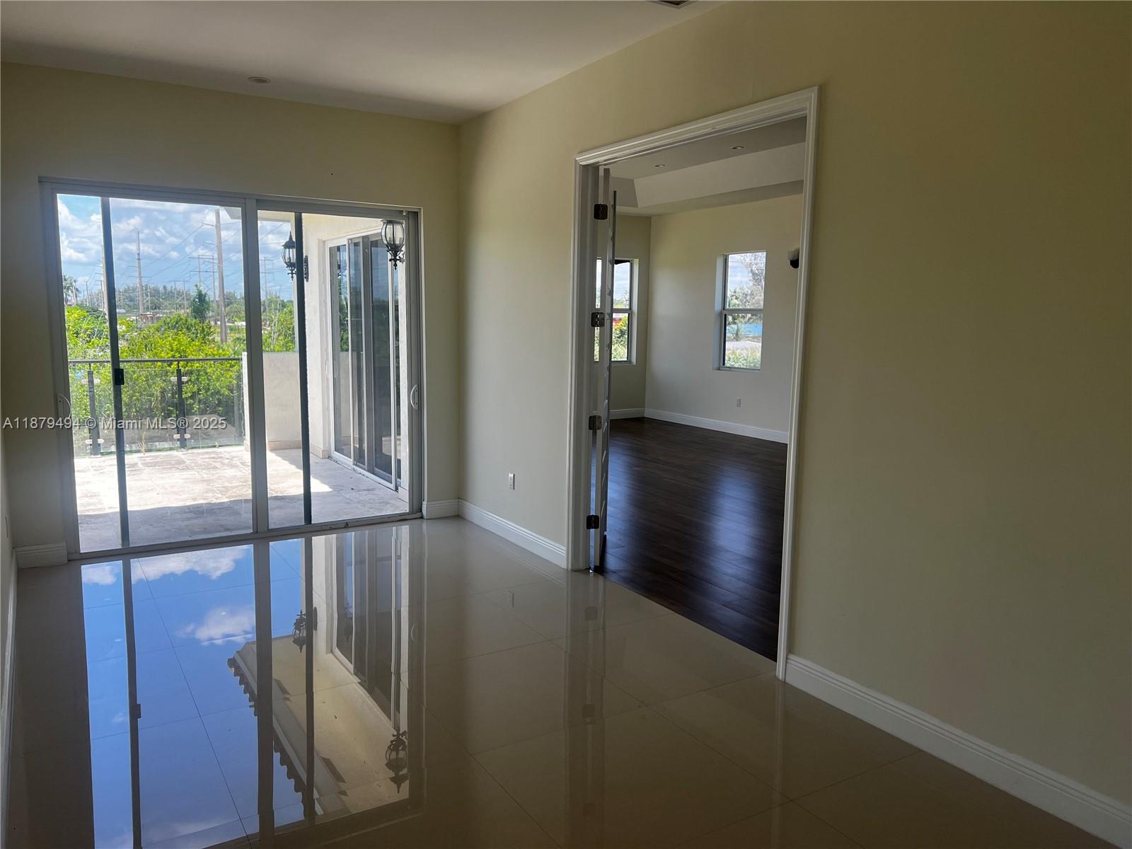 DAVIE GARDEN ESTATES - Residential Lease