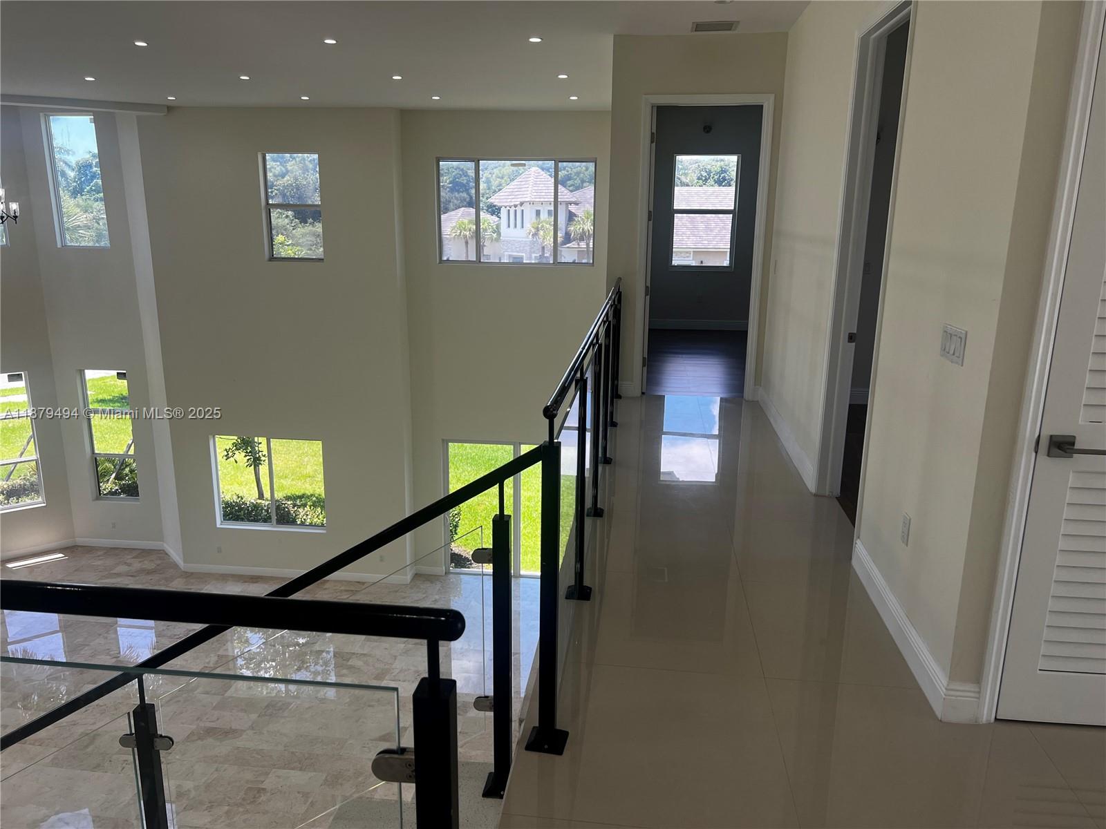 DAVIE GARDEN ESTATES - Residential Lease