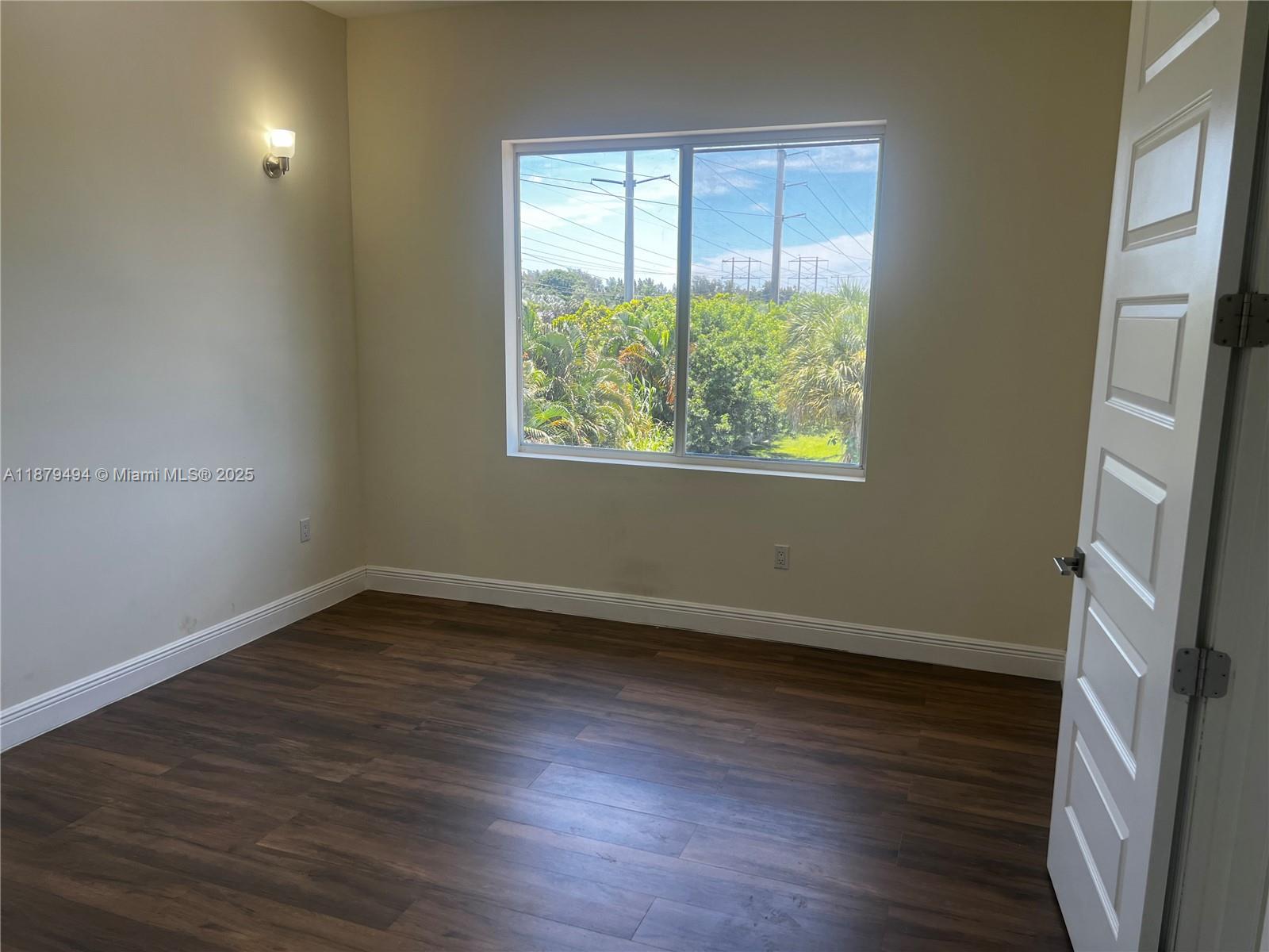 DAVIE GARDEN ESTATES - Residential Lease