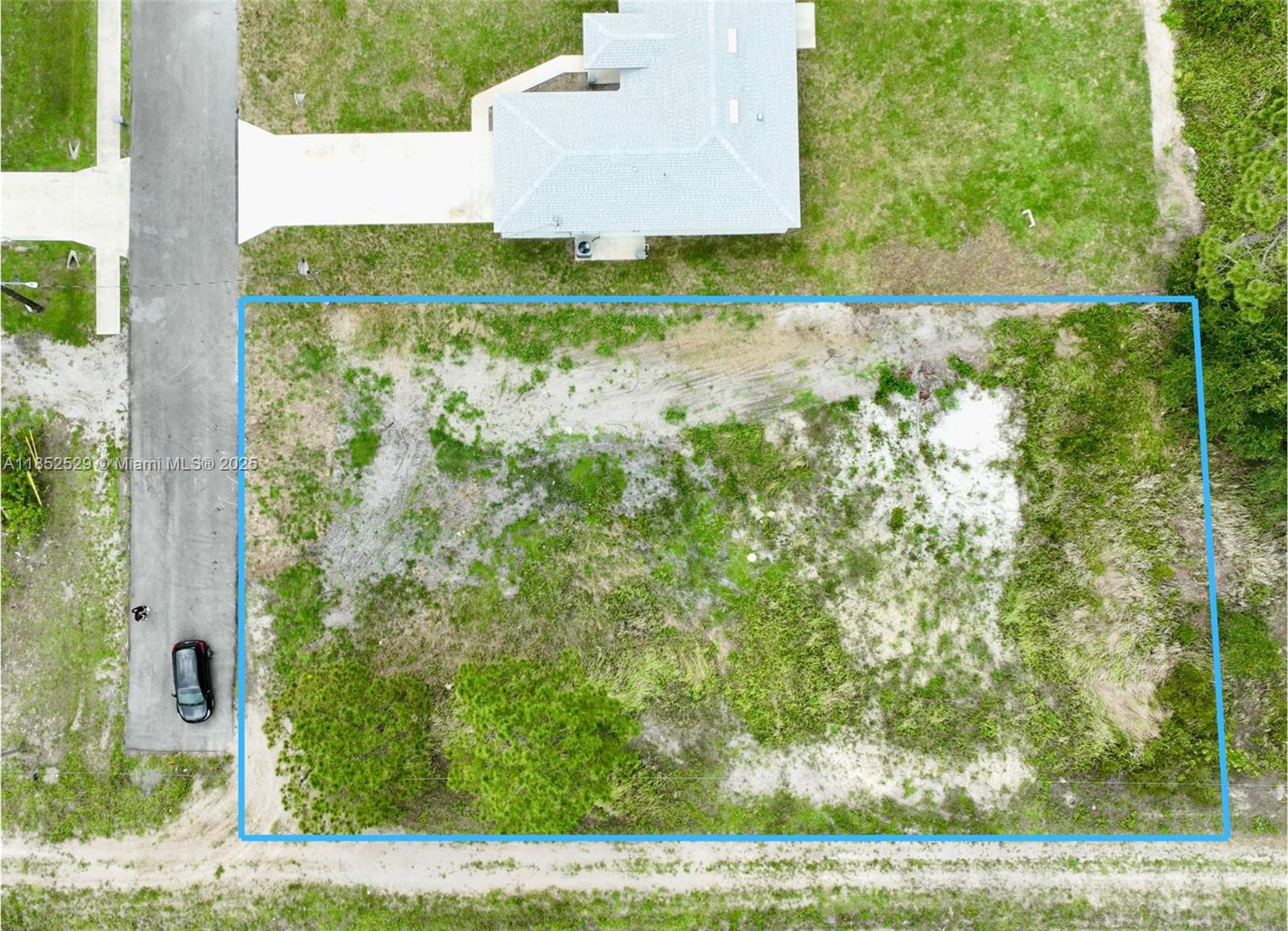 LEHIGH ACRES - Land