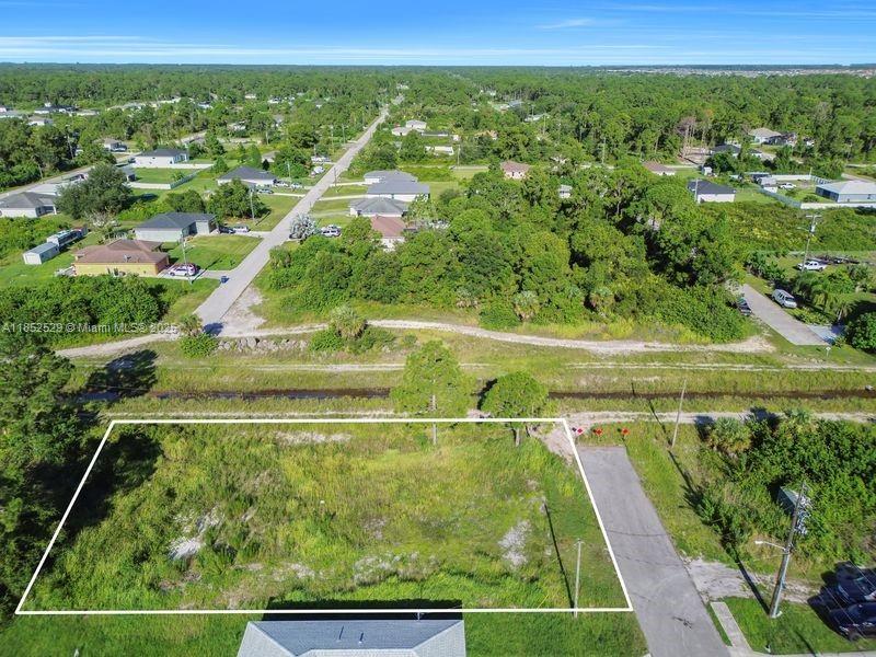 LEHIGH ACRES - Land