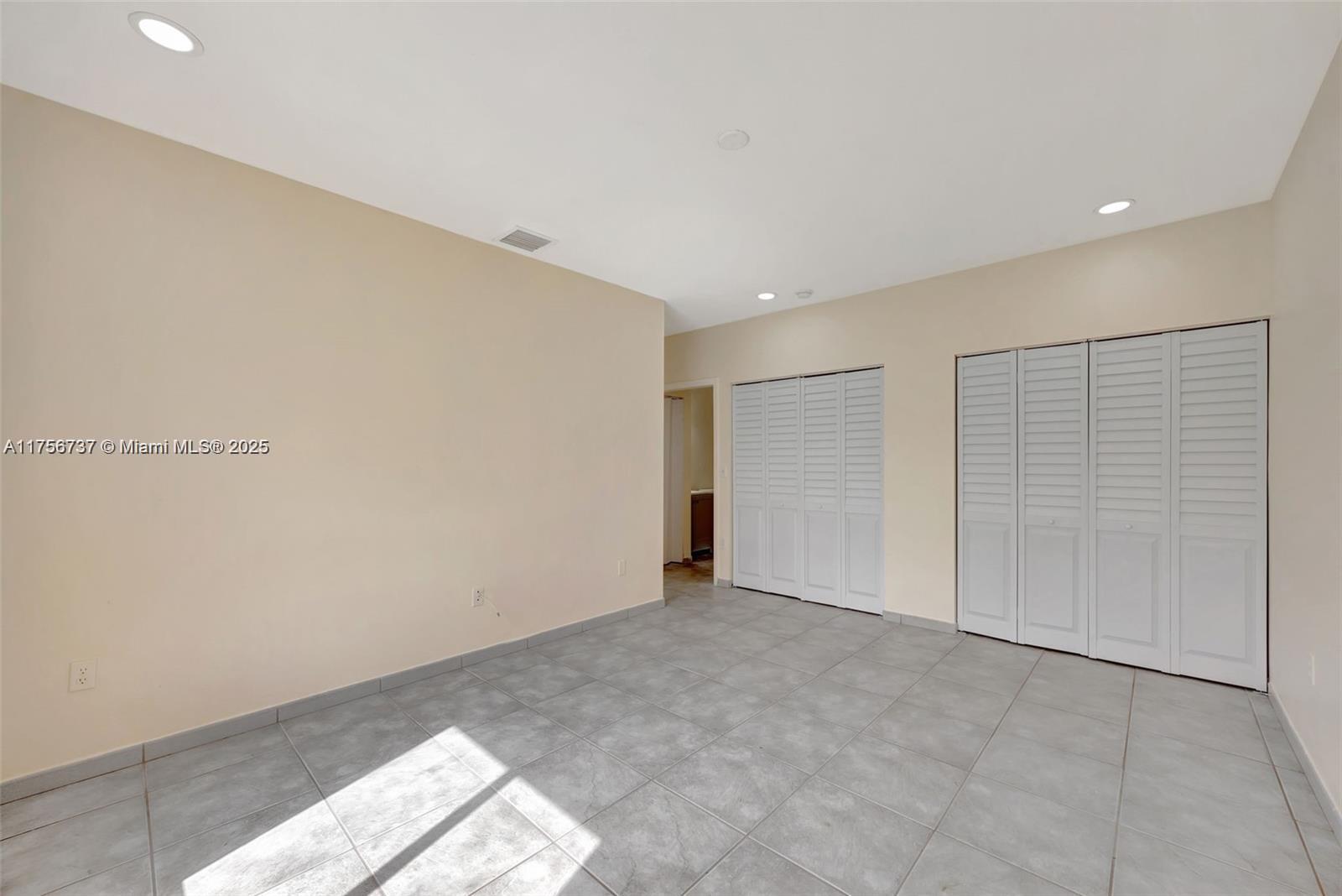 1606 SW 3rd