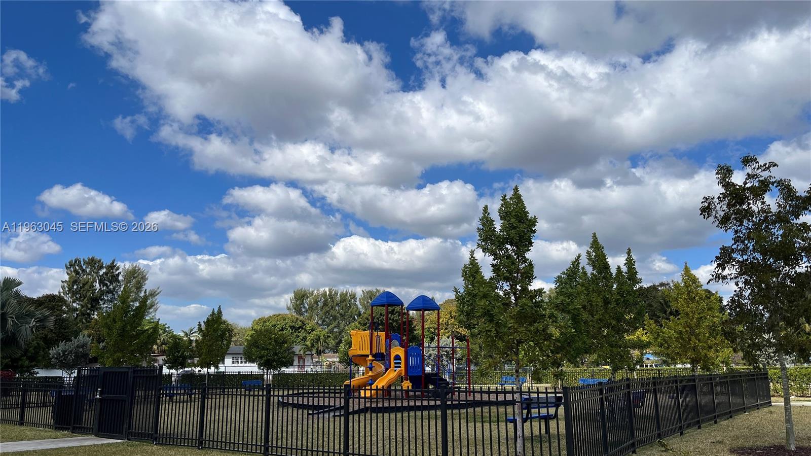 GOLF PARK SEC 1 - Residential