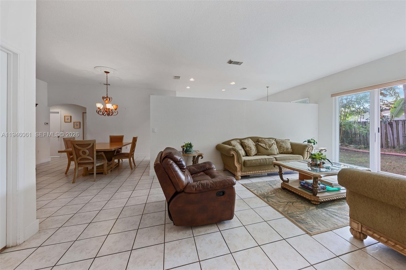 CORSICA PLACE - Residential