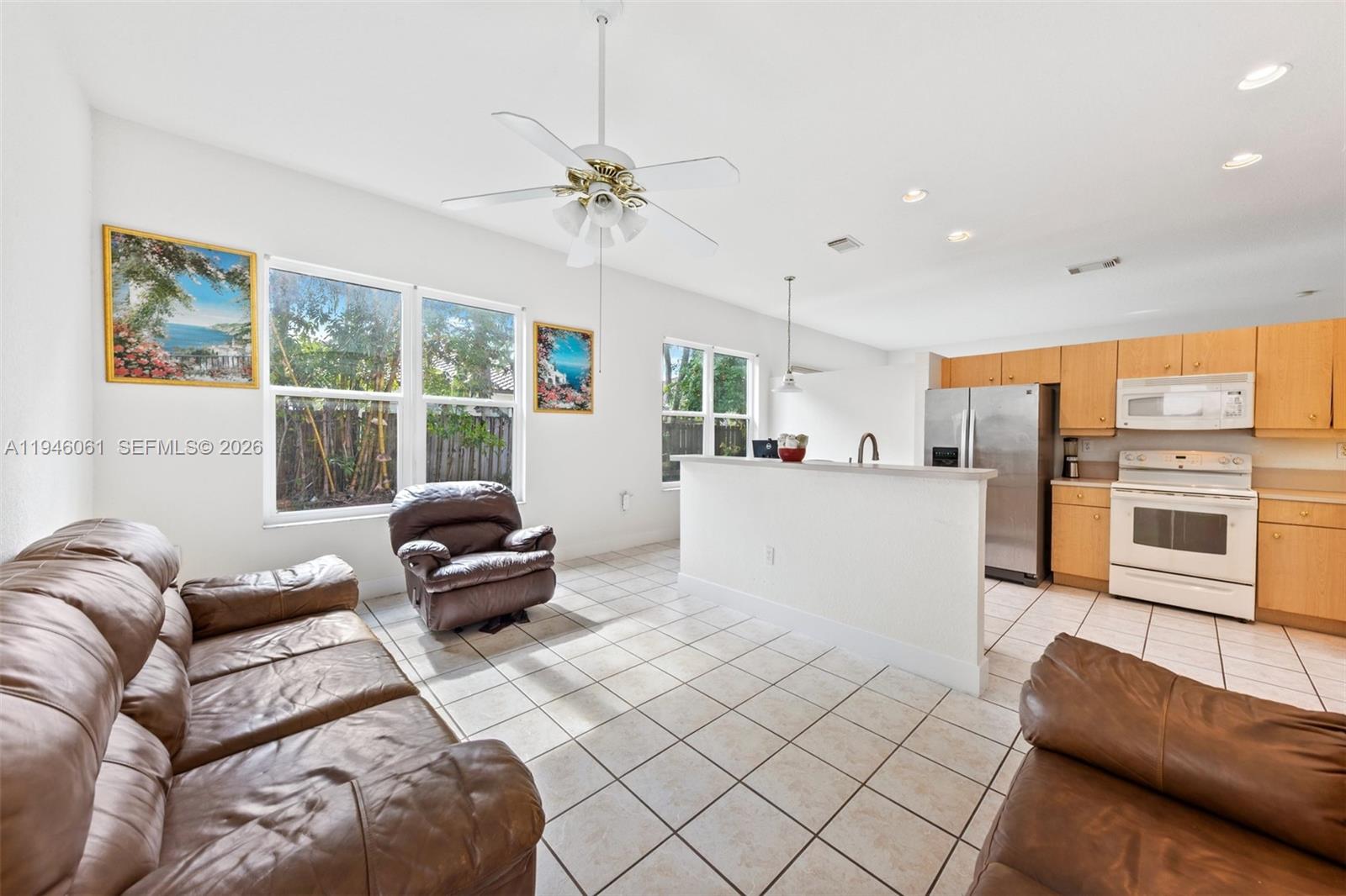 CORSICA PLACE - Residential