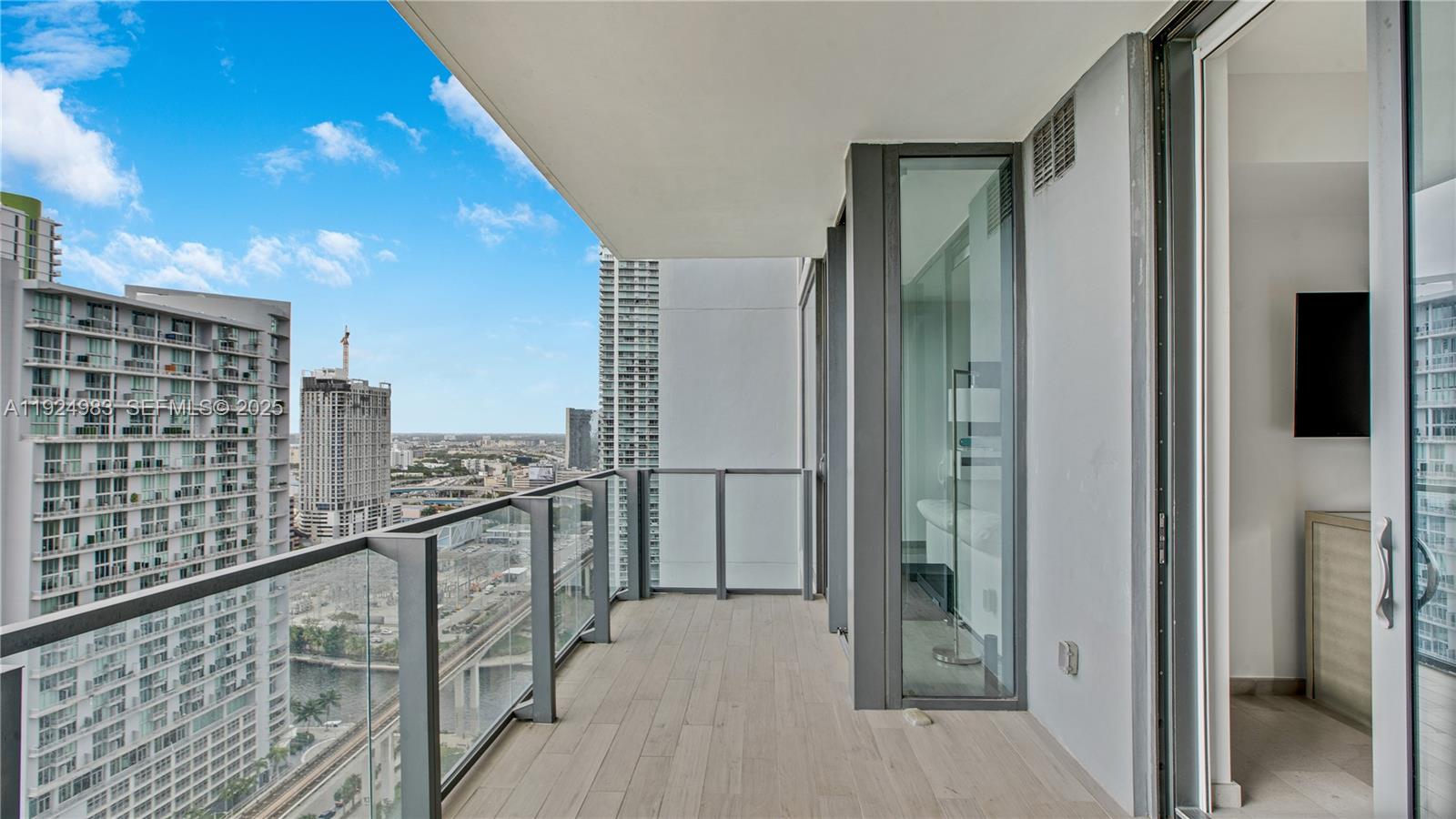 View photos, virtual tours, details... 88 SW 7th St 2008