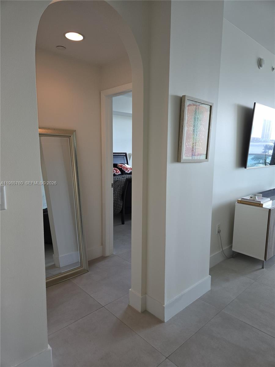 AVENTURA MARINA CONDO NUM - Residential