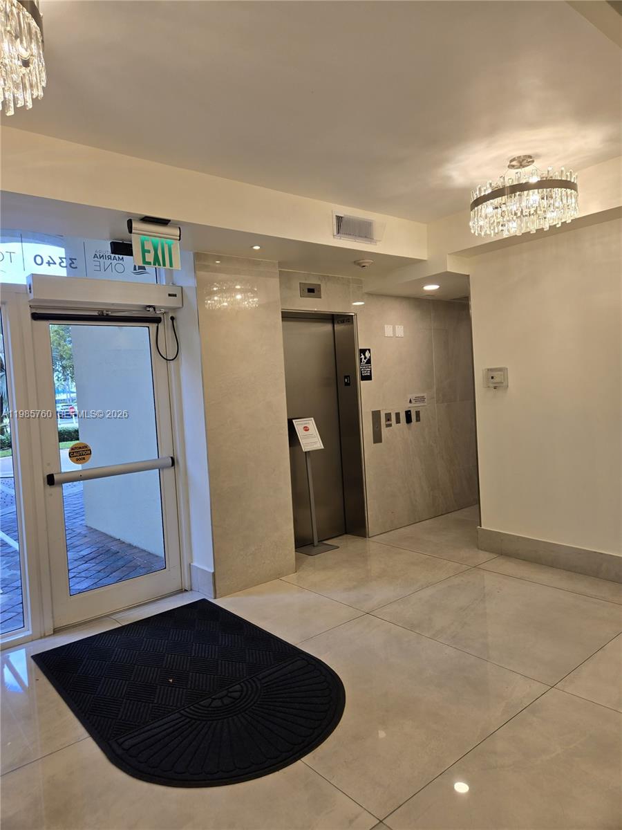 AVENTURA MARINA CONDO NUM - Residential