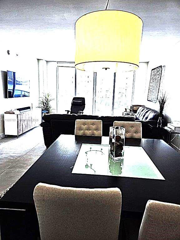 AVENTURA MARINA CONDO NUM - Residential