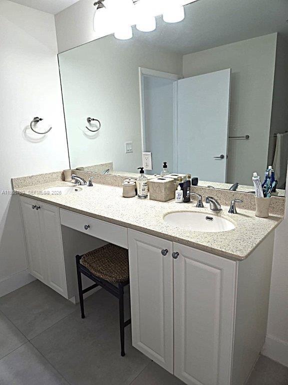 AVENTURA MARINA CONDO NUM - Residential