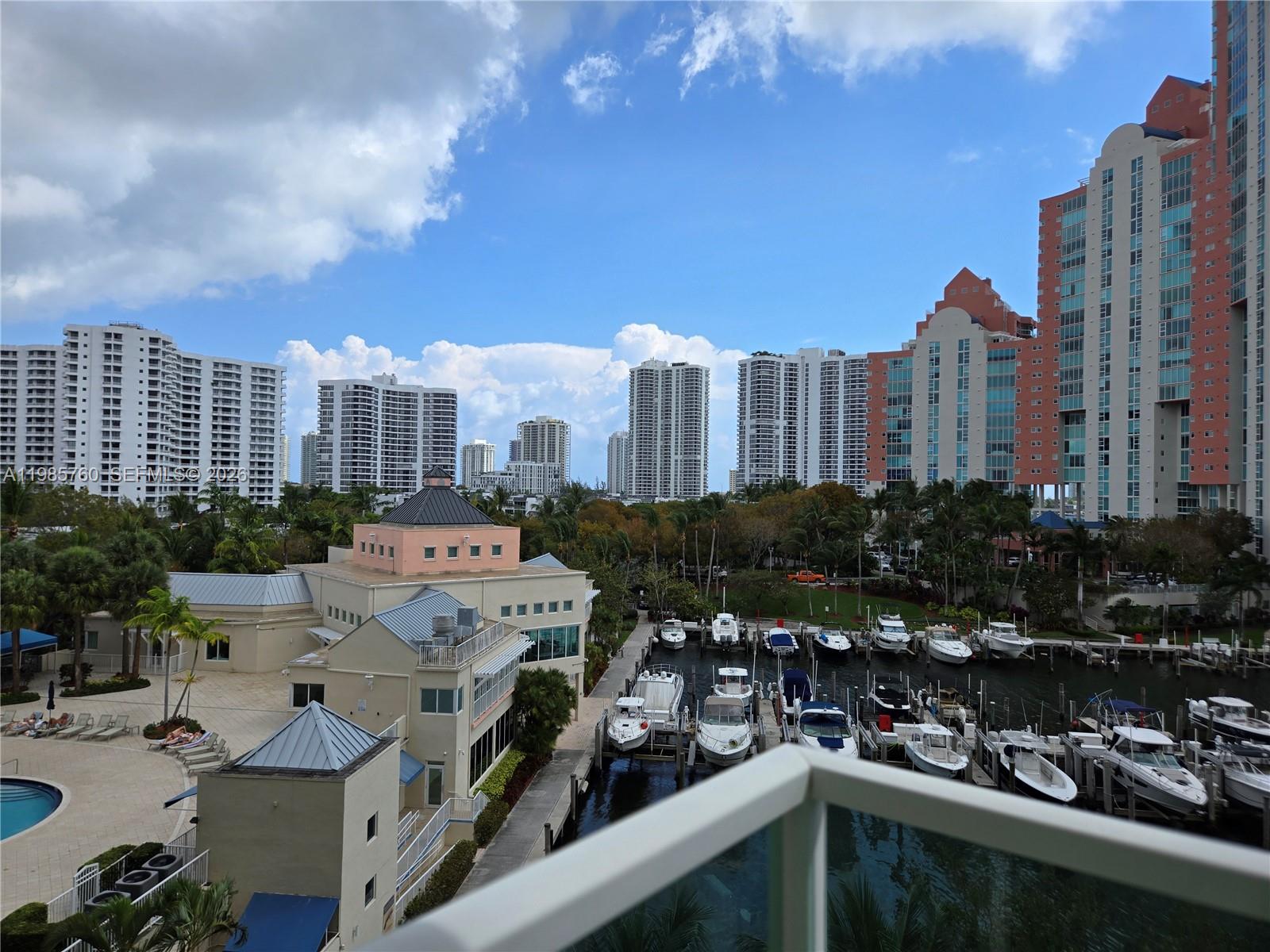 AVENTURA MARINA CONDO NUM - Residential