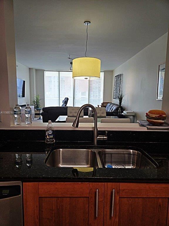 AVENTURA MARINA CONDO NUM - Residential